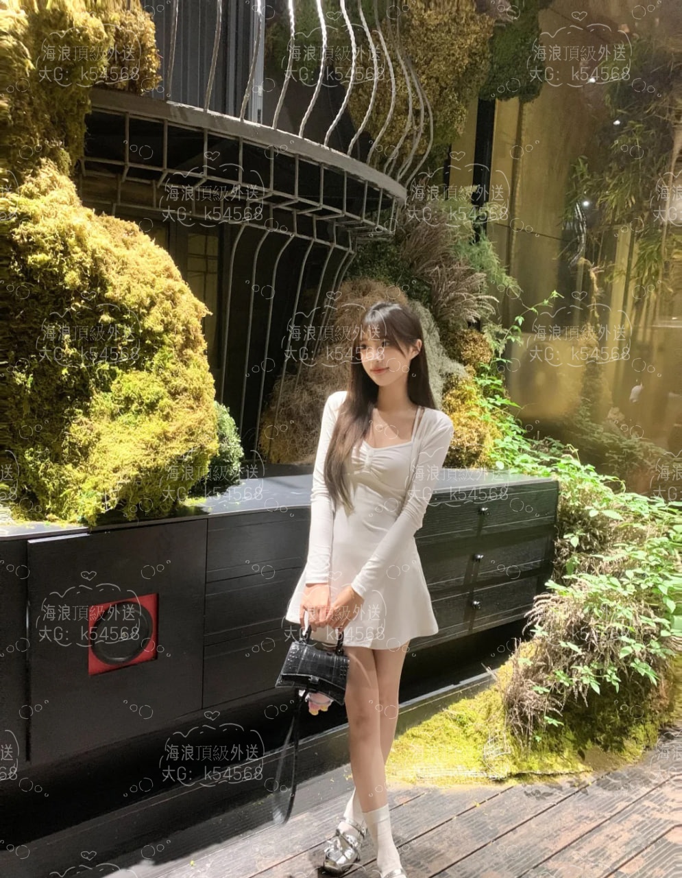 𝜗ৎ 《舞蹈系學生》 𝜗ৎ 悅彤 167-C-44-22歲 天生高挑纖細 雙腿筆直又白嫩