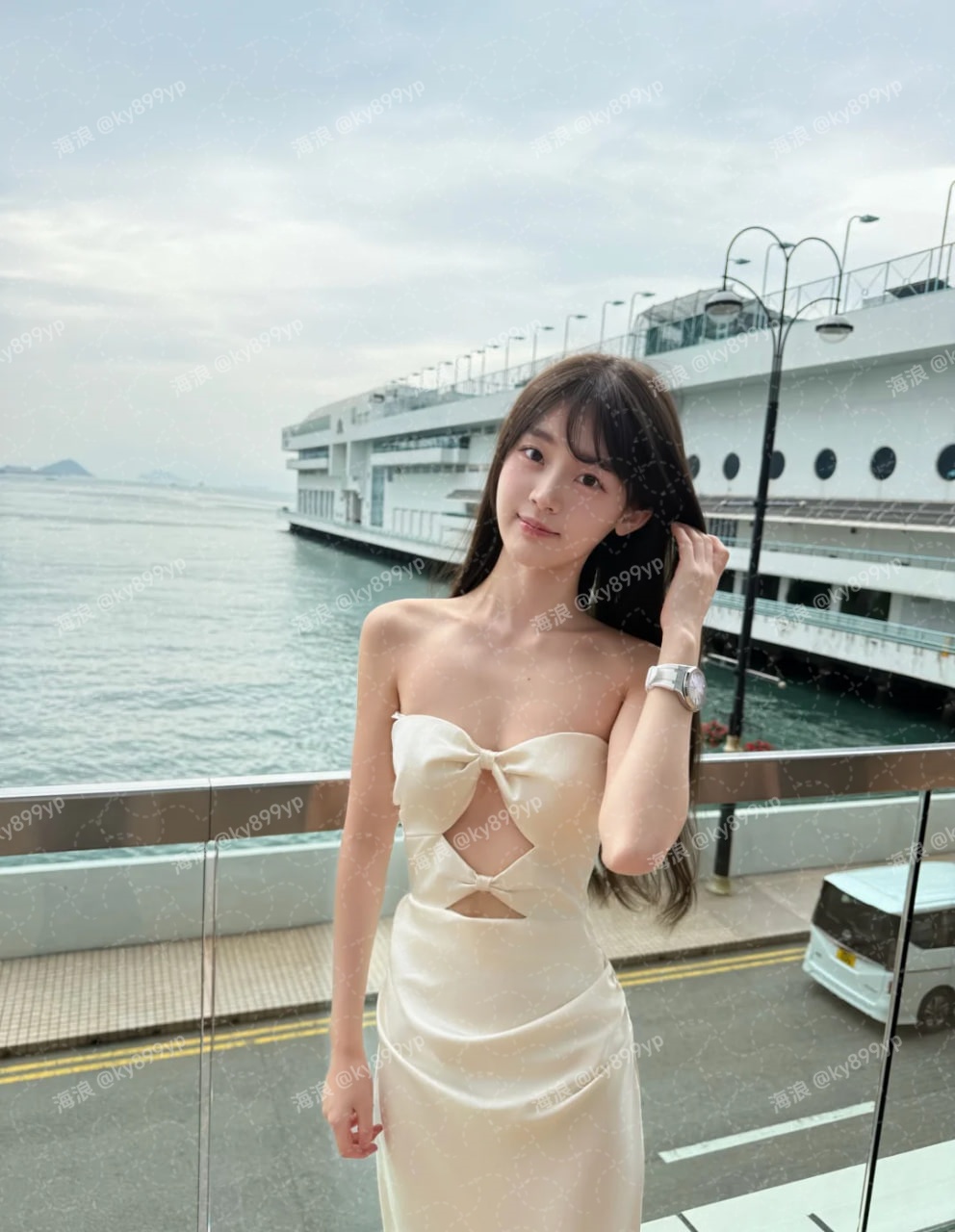 海浪今日の推薦 🦴 芸芷 160-C-43-20歲 🦴 清純系C奶女大生 外表乾淨清秀 笑起來超溫