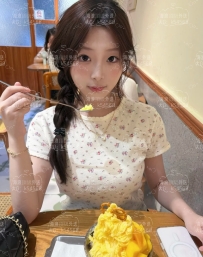 𝜗ৎ 學生妹 𝜗ৎ 綿綿 160-D-48-20歲  俏皮甜美笑容 高顏質美女大學生