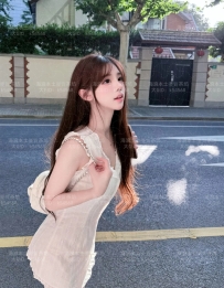 👓《今日主推清純系列》 𝜗ৎ 喬喬 157-B-43-21歲 乾淨學生臉 文靜系 講話超溫柔