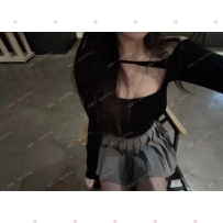 今日主推 🌟「暗黑系女神」🌟 💋 苓萱 160-D-46-22歲  表面高冷酷女孩 實際超黏人