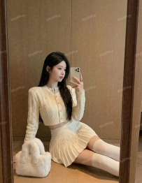 今日主推 🌟「時尚辣妹」🌟 💋 晴萱 162-C-45-24歲  鏡前自拍的時尚辣妹 氣質冷豔又不